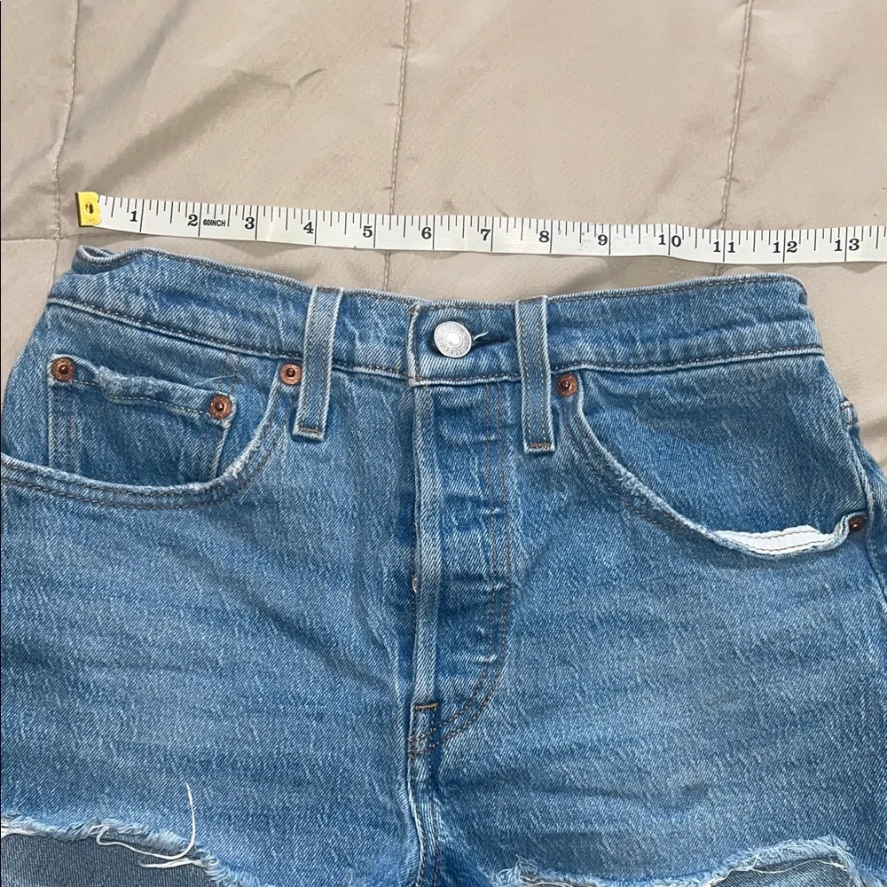Levi’s 501 Denim High Rise Distressed Women’s shorts Jean Blue 26 - Picture 6 of 9